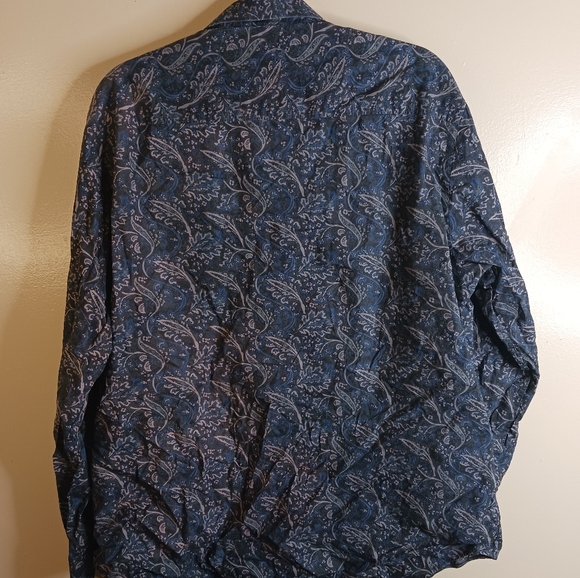 Perry Ellis button down - Picture 3 of 4